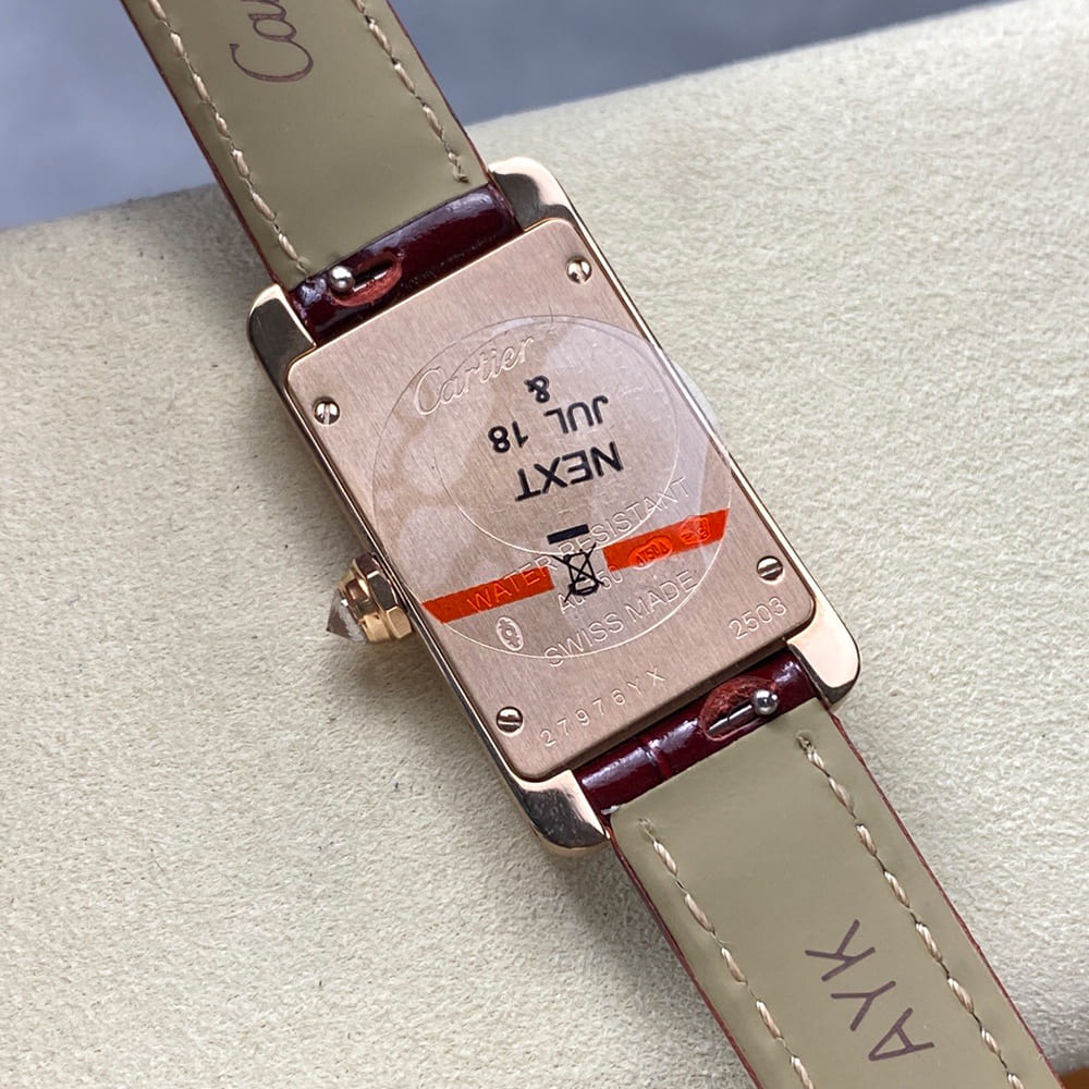Ca*t1er Tank Americaine watch