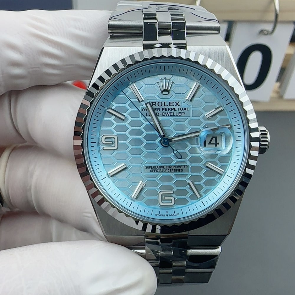 R01ex Land-Dweller 40