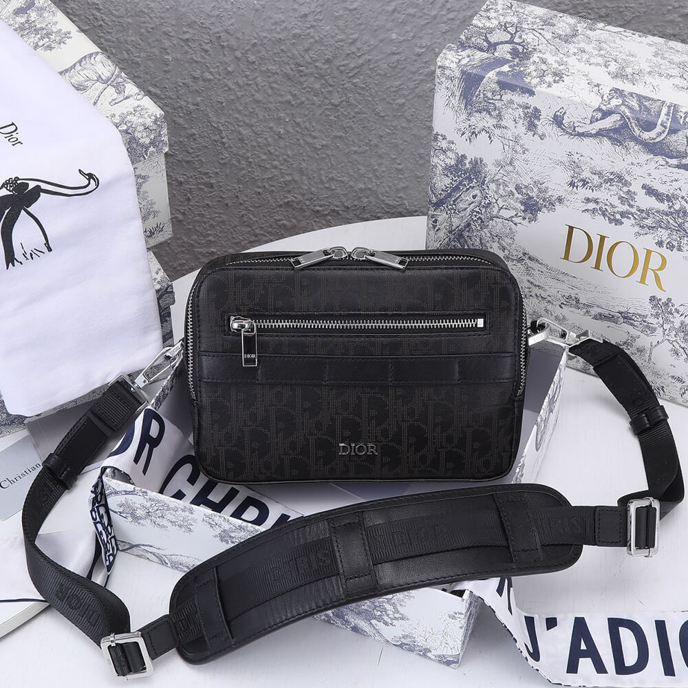 D10r SAFARI MESSENGER BAG