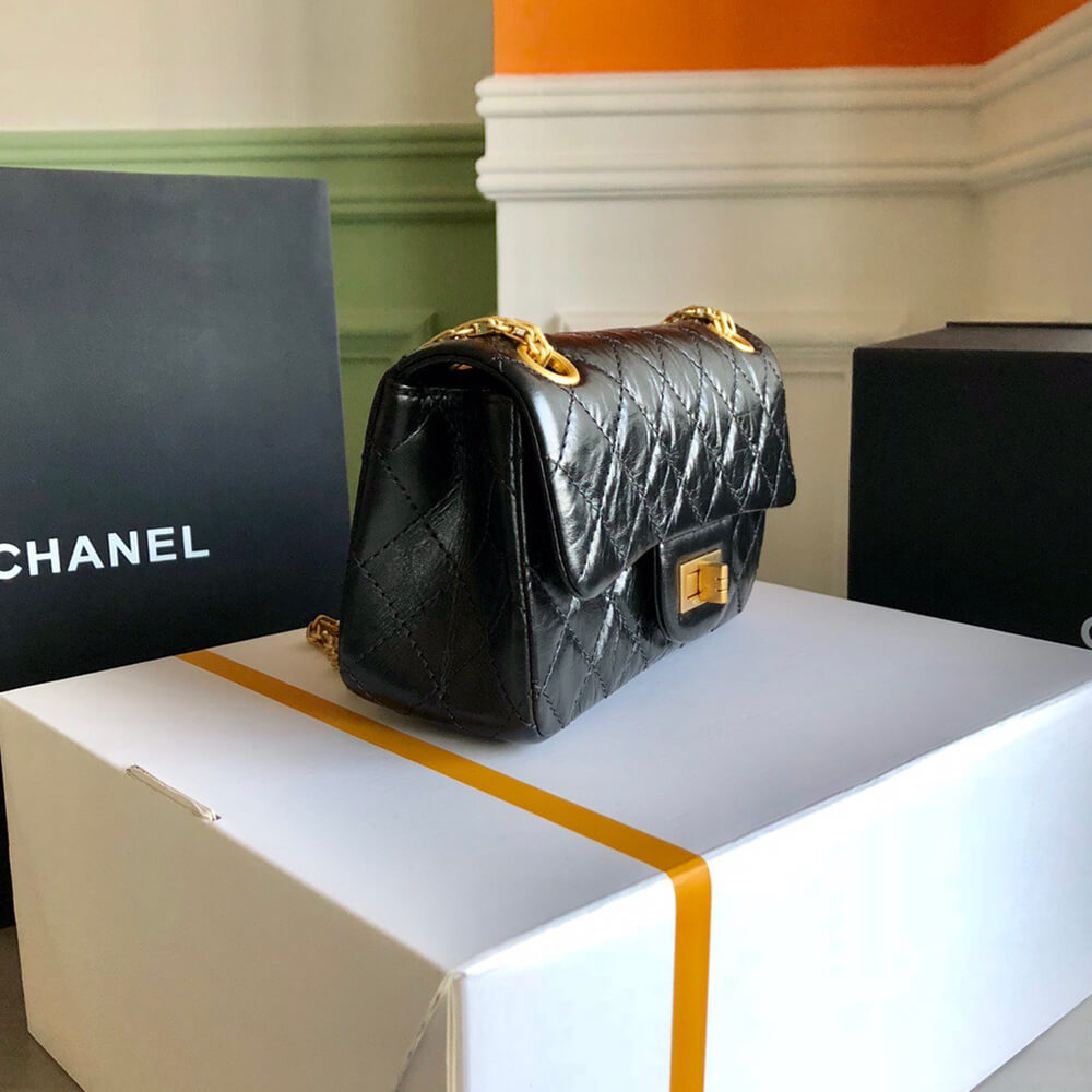 Ch**el MINI 2.55 HANDBAG