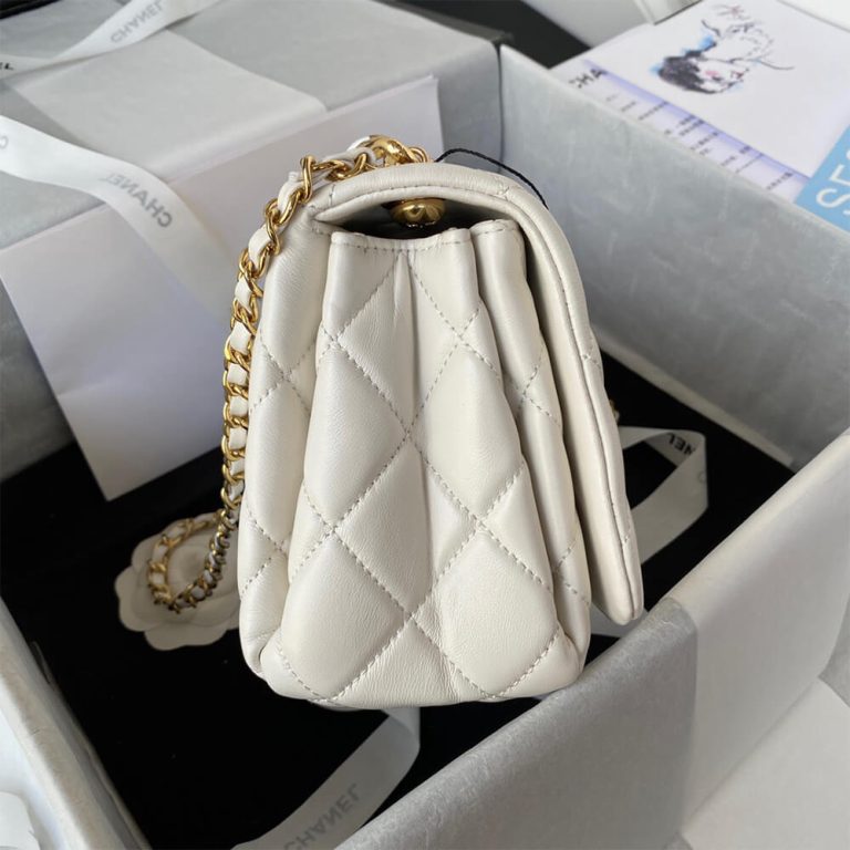 SMALL CLASSIC HANDBAG