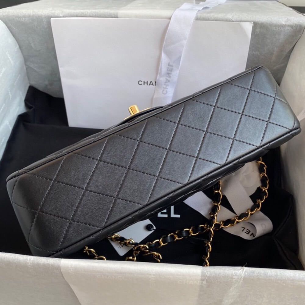 Ch**el CLASSIC HANDBAG