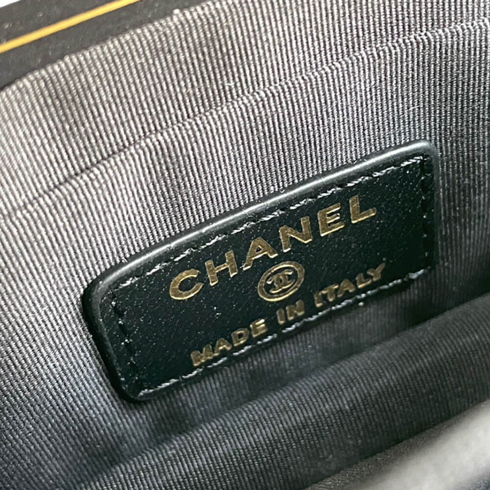 Ch**el MINI WALLET ON CHAIN