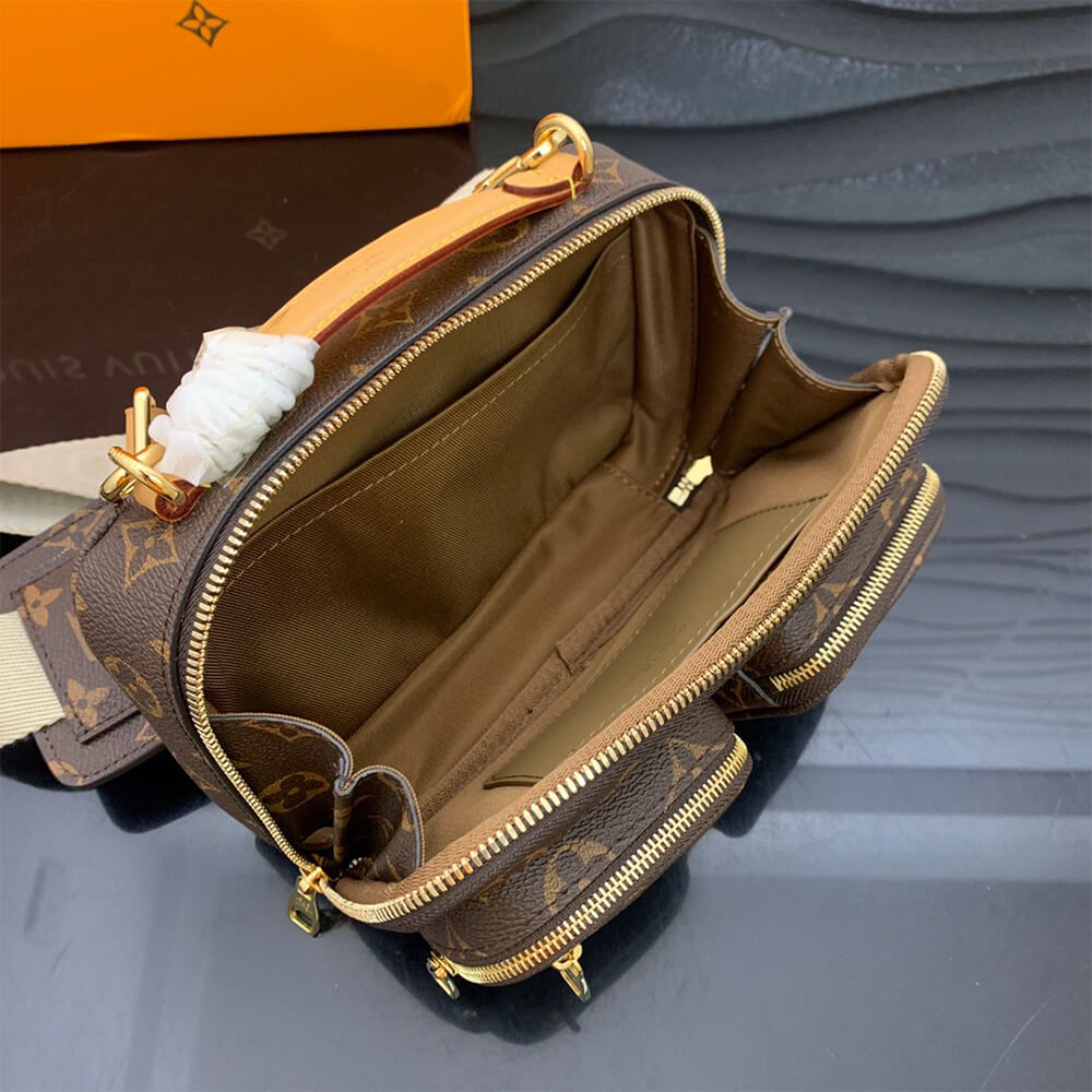 UTILITY CROSSBODY BAG