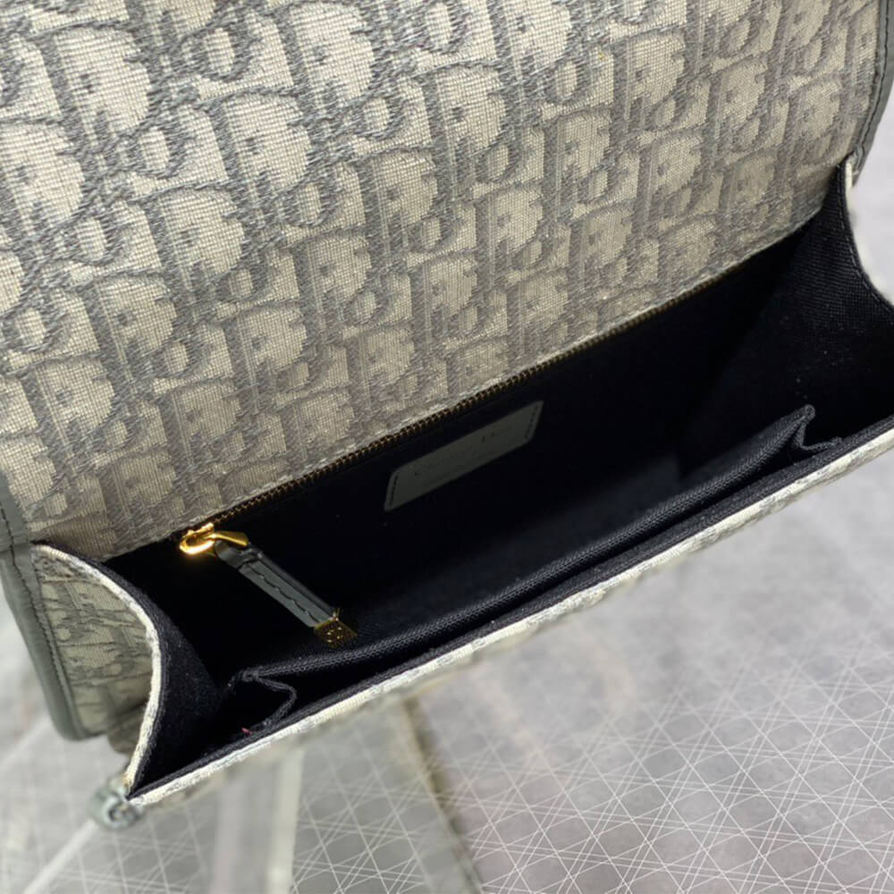 30 MONTAIGNE BAG