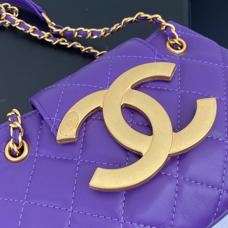 Ch**el SMALL MESSANGER BAG