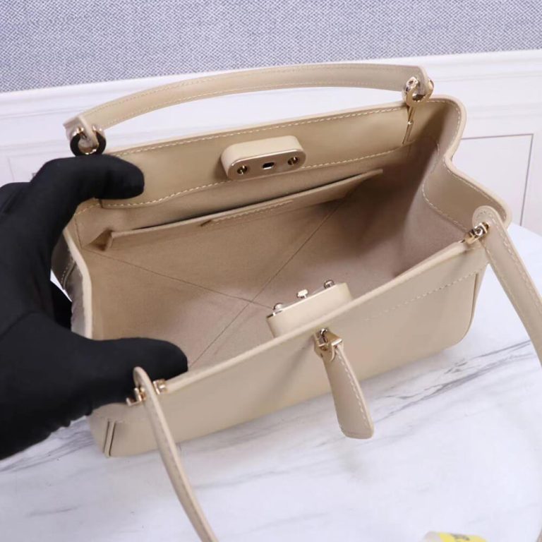 SMALL D10r KEY BAG