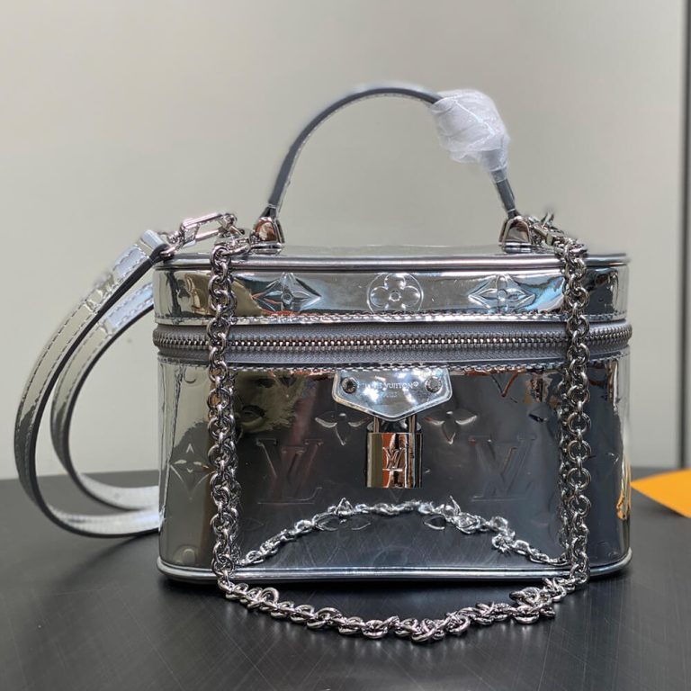 LV Vanity Chain Pouch