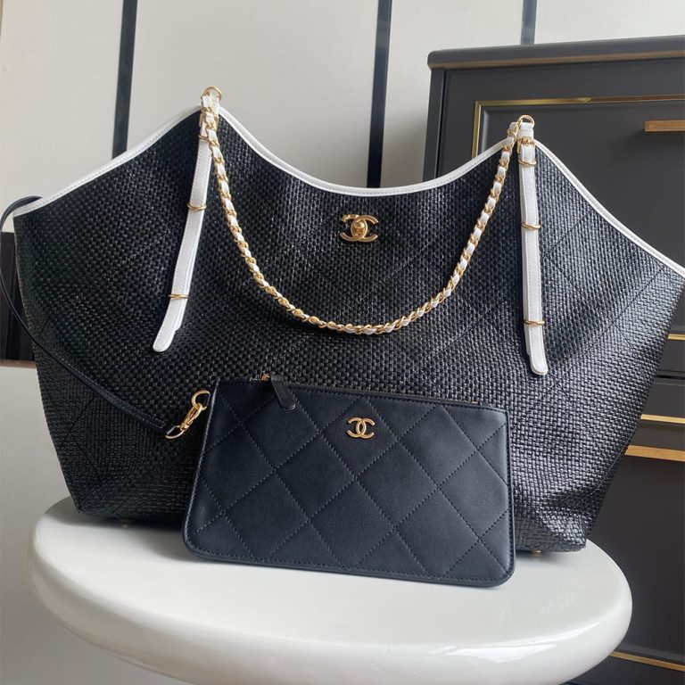 Ch**el MAXI SHOPPING BAG(HIGH-END GRADE)