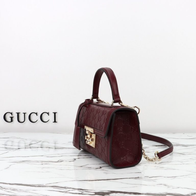 Gvc*1 PADLOCK SMALL TOP HANDLE BAG