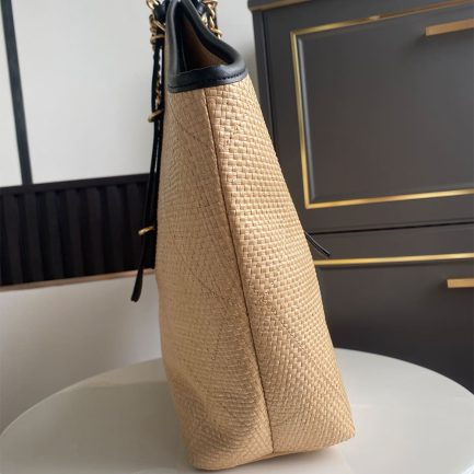 Ch**el MAXI SHOPPING BAG(HIGH-END GRADE)