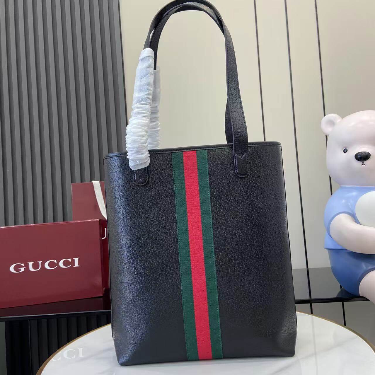 Gvc*1 Ophidia medium tote bag