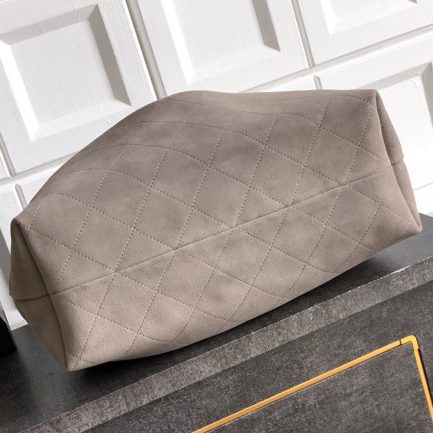 Ch**el LARGE HOBO BAG SUEDE(HIGH-END GRADE)
