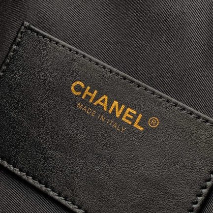 Ch**el LARGE HOBO BAG(HIGH-END GRADE)