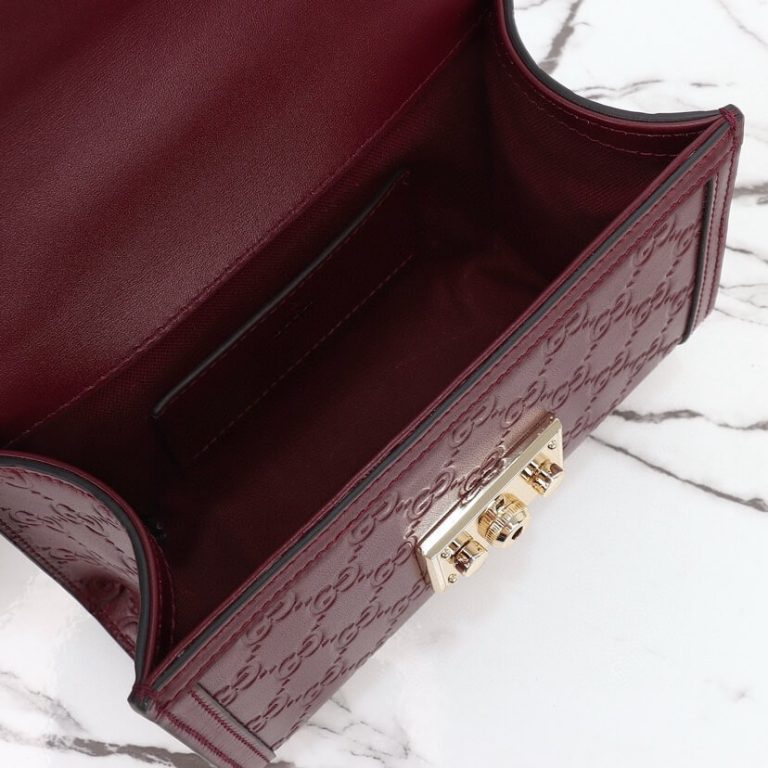 Gvc*1 PADLOCK SMALL TOP HANDLE BAG