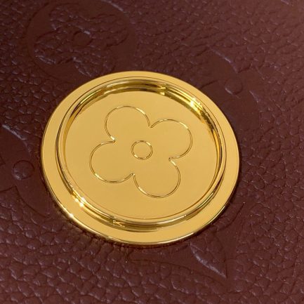 LV Wallet On Chain Rosy